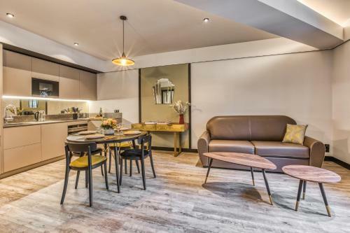 Majestic Broadway- 4 Star Apartment