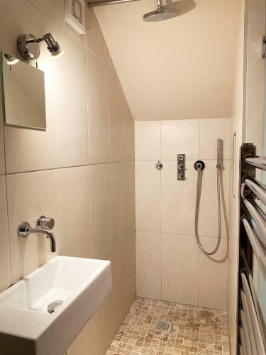 Hostal Orchard Cottage