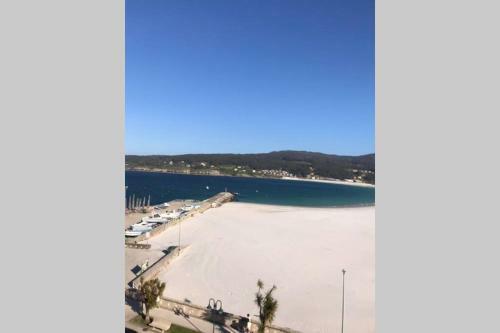 Apartamento En Primera Linea De Playa, Laxe