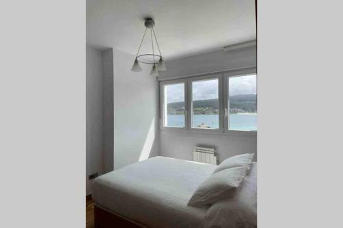 Apartamento En Primera Linea De Playa, Laxe