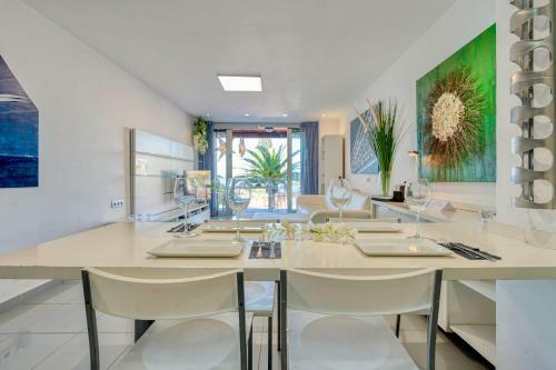 Apartamento Oceanfront Balcony With 2bed & 2bath In Las Canteras