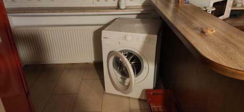 Apartamento Monteur Unterkunft G�stewohnung Ferienwohnung - Haus Huth