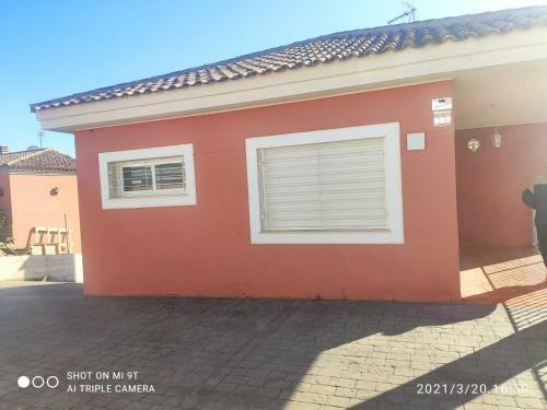 Chalet Con Piscina
