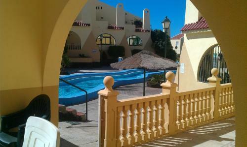 Family Villa Poolside South Facing