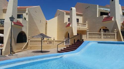 Family Villa Poolside South Facing