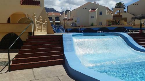 Family Villa Poolside South Facing