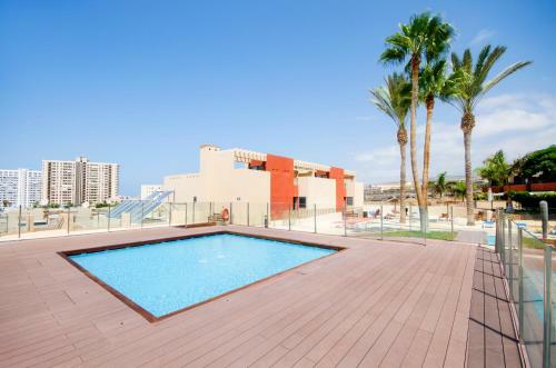 Modern Duplex With Heated Pool & 360� Sea Views