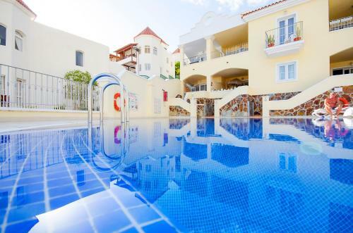 Bah�a La Caleta Apartment