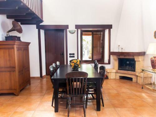 Las Moraditas, Villa Con Piscina Privada