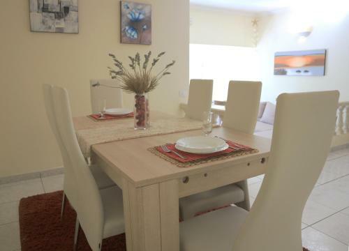 Sunny Villa Holiday Home