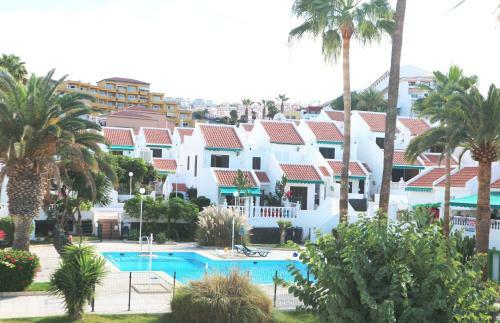 Sunny Villa Holiday Home