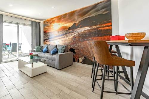 Ocean Garden Apartment With Seaview.