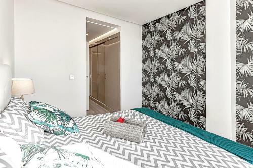 Ocean Garden Apartment With Seaview.