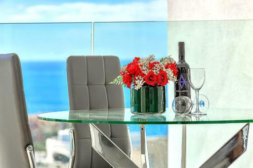 Ocean Garden Apartment With Seaview.