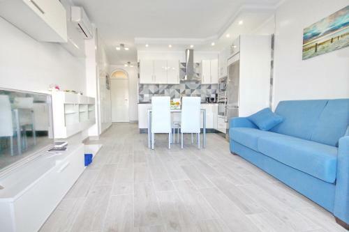 Modern Apartment In Complex With Pool In Costa Adeje