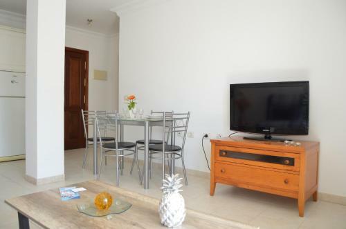 Apartamento Con Piscina Y Wifi En La Caleta