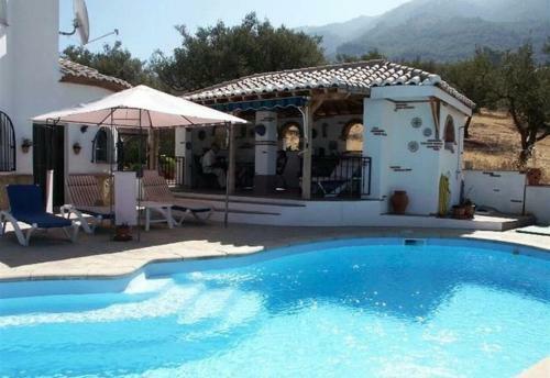 Villa Dos Torres Alcaucin