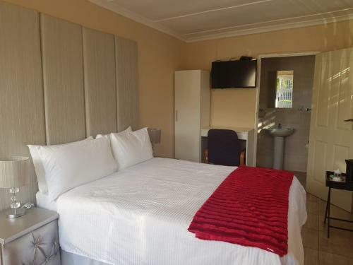 Hostal Sindicau Guest House