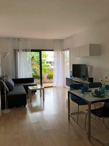 Modern Apartment Central Beach&discoclubs