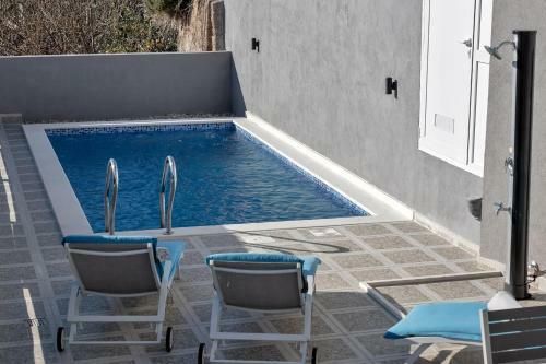Apartment Lotte With Private Pool In The City Center!