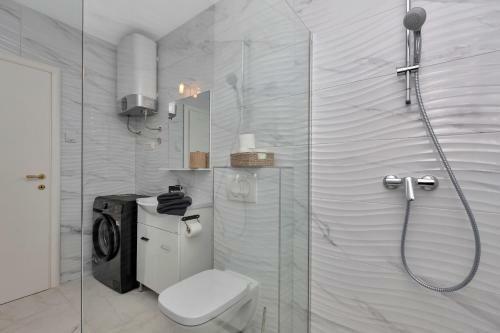 Apartment Lotte With Private Pool In The City Center!