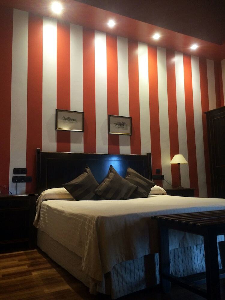 Hotel Bodega La Casa Del Cofrade