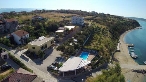 Odmoree Camp & Hostel