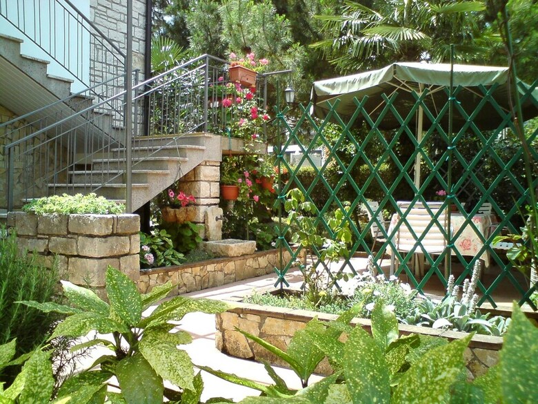 Apartments Godena