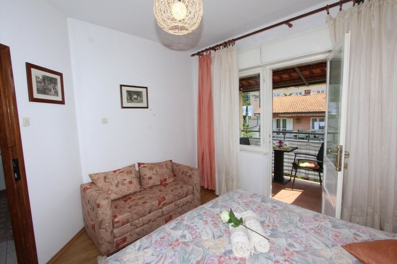 Apartments Godena