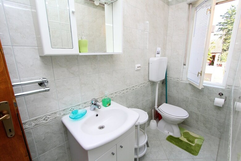 Apartments Godena