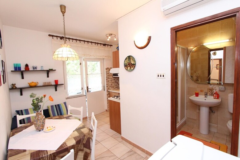 Apartments Godena