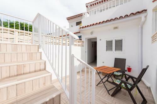 Ideal Getaway 2br Chalet - Private Terrace