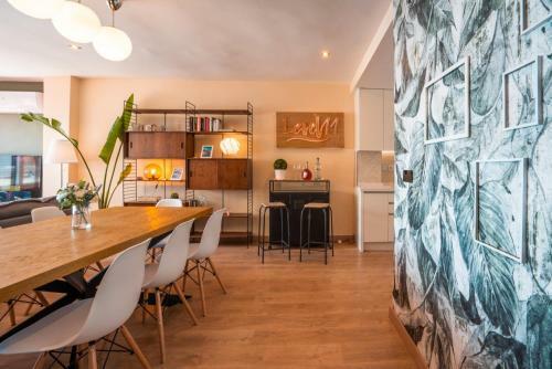 Level 11 Apartment