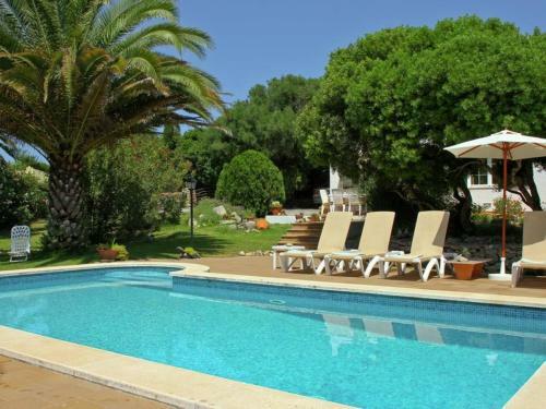 Peaceful Villa In Alaior With Private Pool
