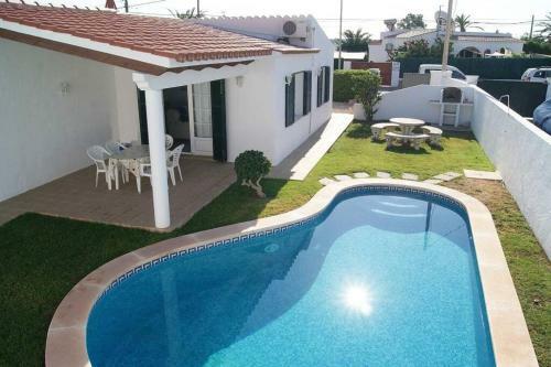Villa With Private Pool, Spacious Garden & Bbq