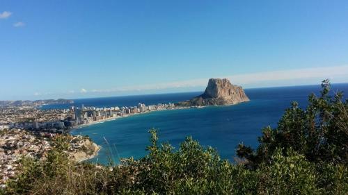 Bright Sunny Albir Beach Apartment