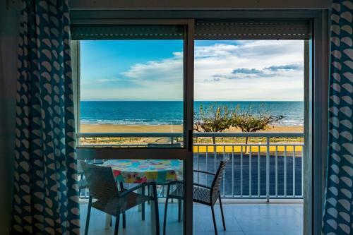 Apartamento 10 Calle Col�n 211