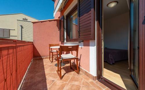 Apartamentos House Mitic