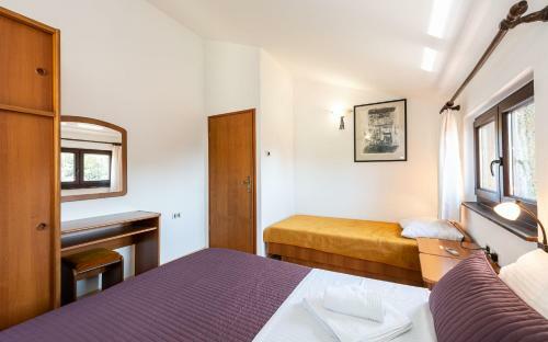 Apartamentos House Mitic