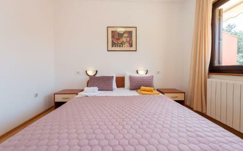 Apartamentos House Mitic