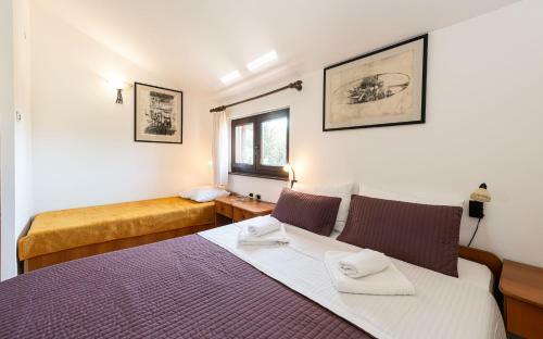 Apartamentos House Mitic