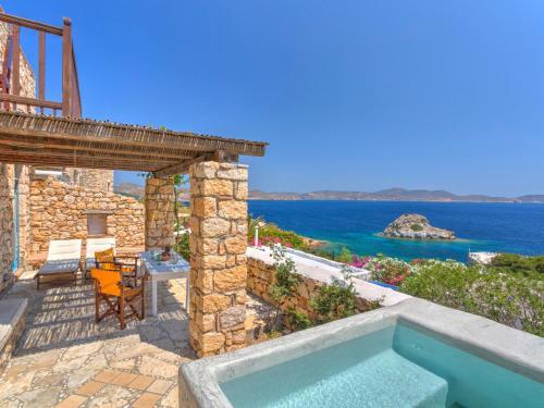 Traditional Houses Irini
