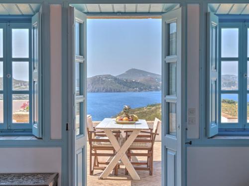 Traditional Houses Irini