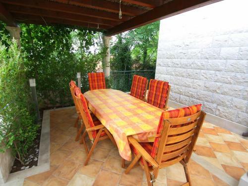 Apartment Pra�nica 3
