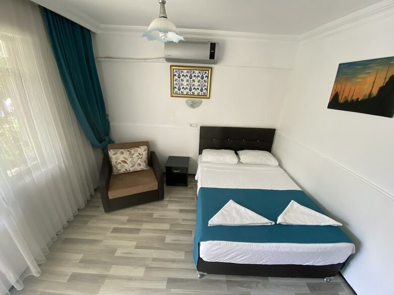 Hostal Sunrise Aya Hotel