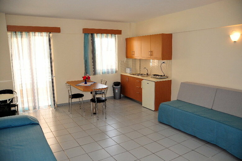 Aparthotel Acropolis Apartments