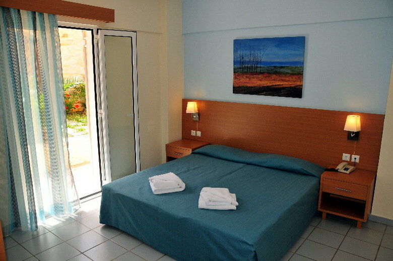 Aparthotel Acropolis Apartments