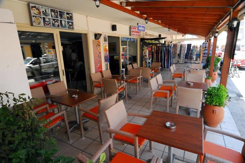 Aparthotel Acropolis Apartments