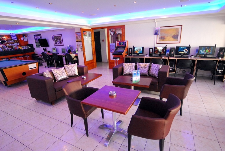 Aparthotel Acropolis Apartments