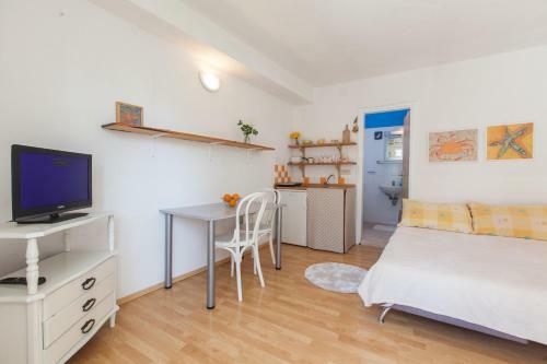 Apartments Meri Makarska